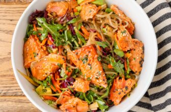 Asian Salmon Salad – Barefeet...