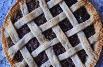 OLD FASHIONED RAISIN PIE – Th...