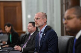 The FCC plans to ban Chinese langua...