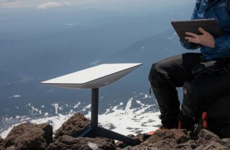 Service returns after over two hour...