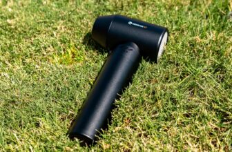 This handheld super-blower simply g...