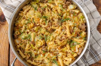 Cabbage Sausage Pasta – Baref...