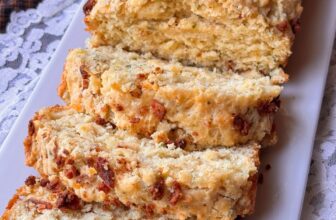 Tacky Bacon Onion Bread (Straightfo...