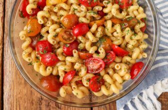 Tomato Pasta Salad – Barefeet...