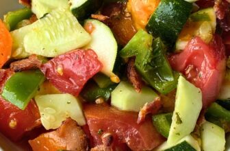 TOMATO ZUCCHINI SALAD – The S...