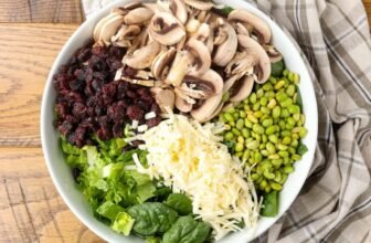 Crunchy Spinach Salad – Baref...